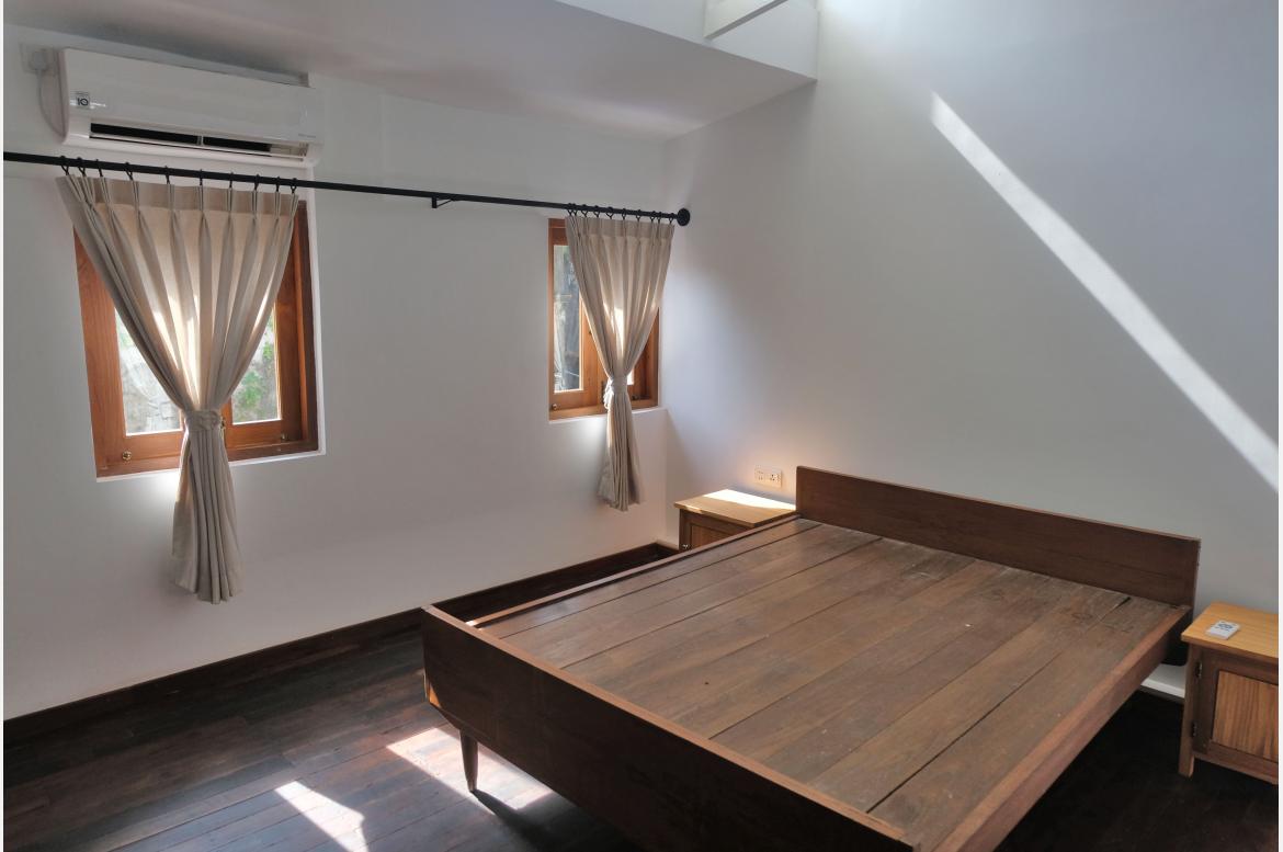 Upstairs bedroom
